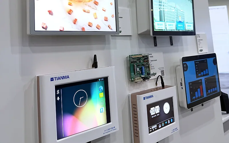 Tianma panels and a controller board on the Edge display wall at Display Week 2026